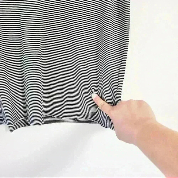 Vince Black & Gray Feeder Stripe Pocket T-Shirt - Picture 11 of 11